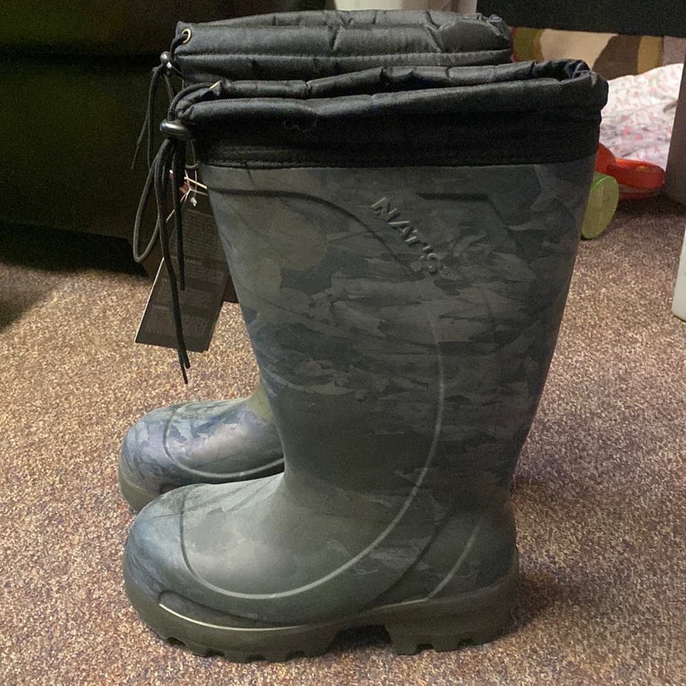 NATS Winter Boot Size 10 Women’s